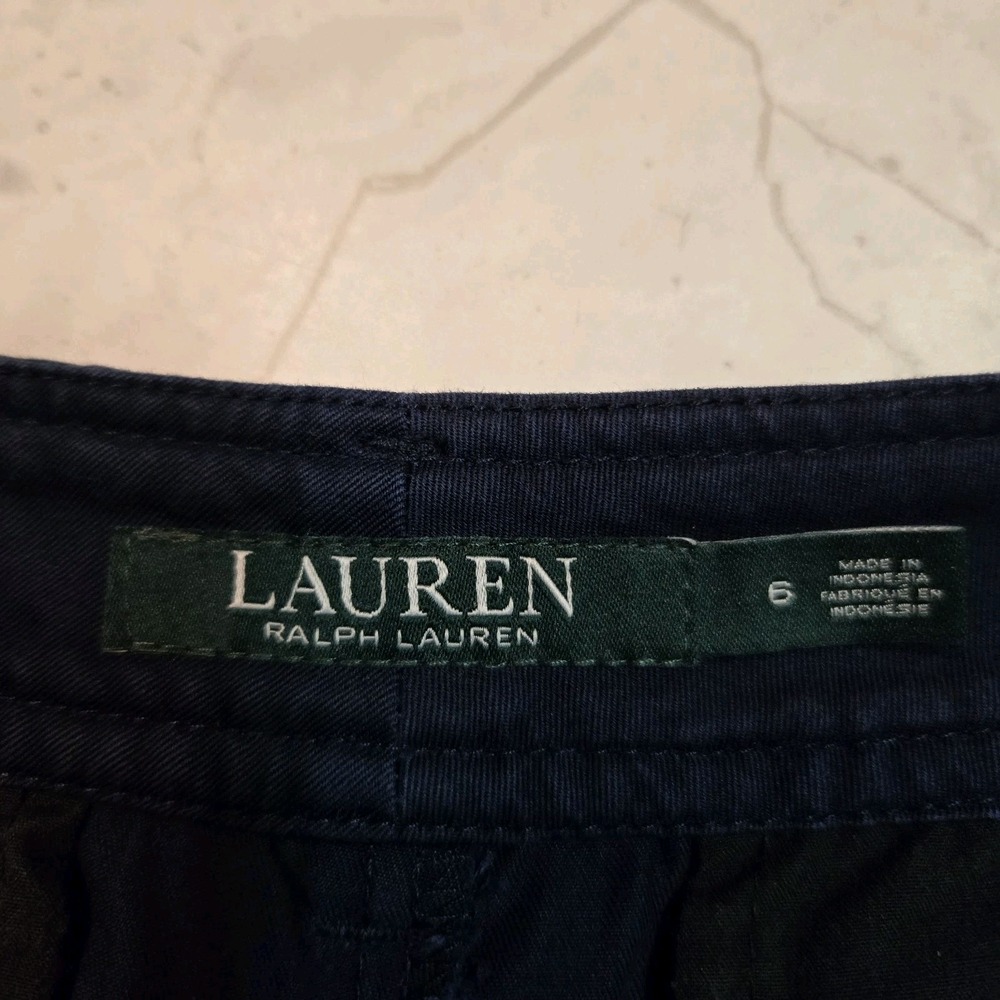 Ralph Lauren Size 6 (32x75.5in) True Navy 100% Cotton Shorts with Pockets - Picture 6 of 7